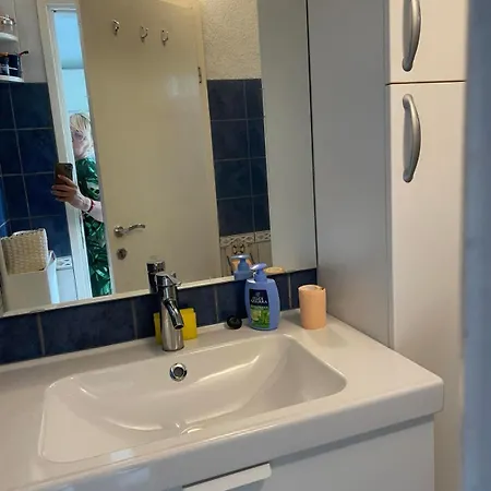 Little Beachouse Prvic Island Prázdninový dům *