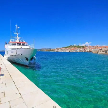 펜션 Little Beachouse Prvic Island