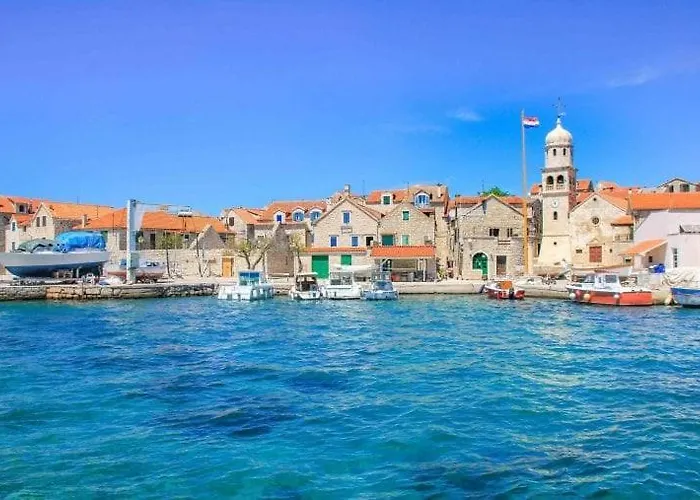 Little Beachouse Prvic Island *