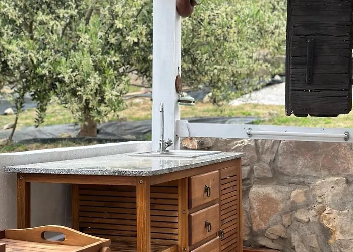 Little Beachouse Prvic Island *