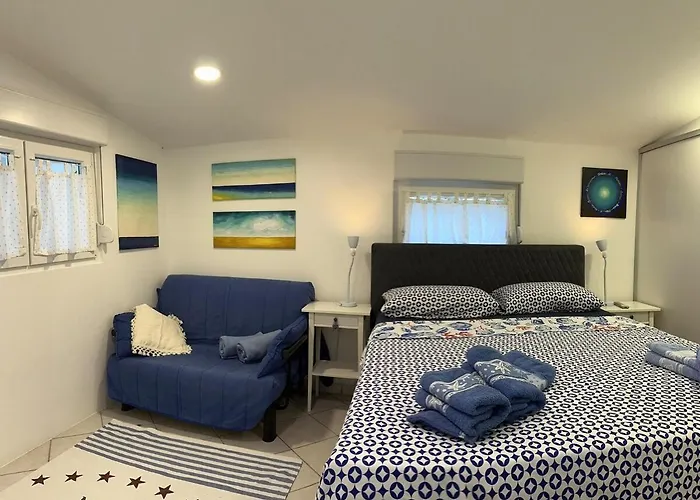 Little Beachouse Prvic Island *