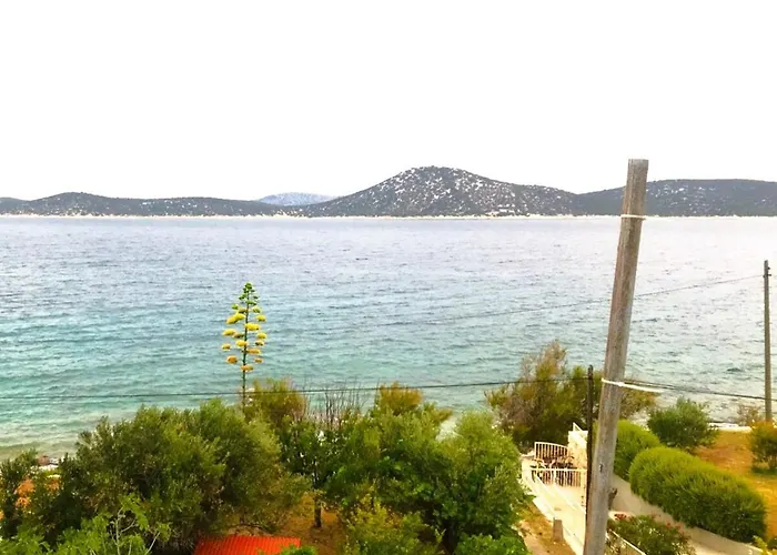 בית נופש Little Beachouse Prvic Island *