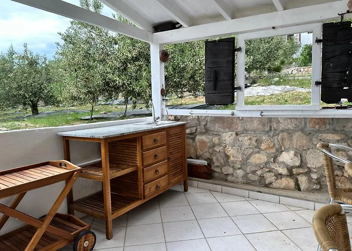 Little Beachouse Prvic Island פרוויץ' שפורינה