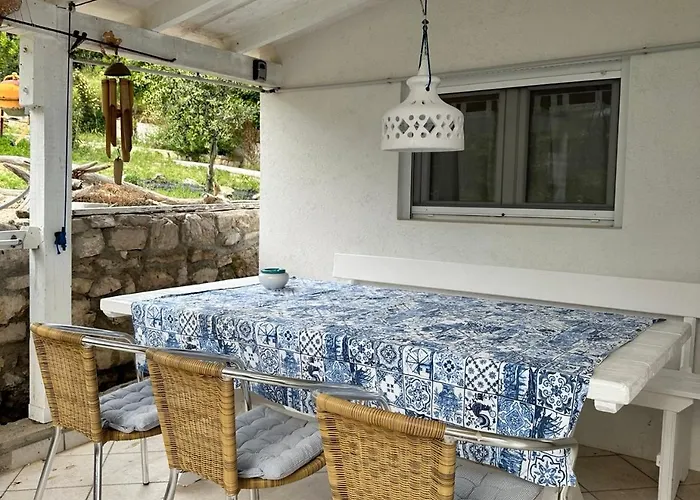 Little Beachouse Prvic Island * פרוויץ' שפורינה